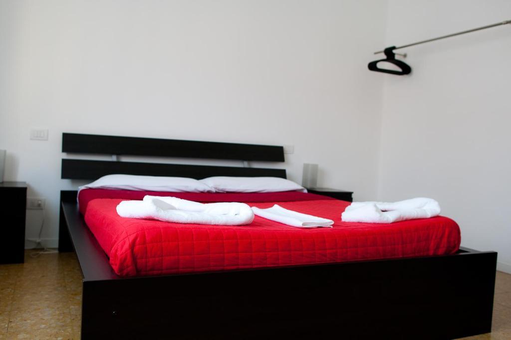 Train Station Airport Hotell Bergamo Rom bilde